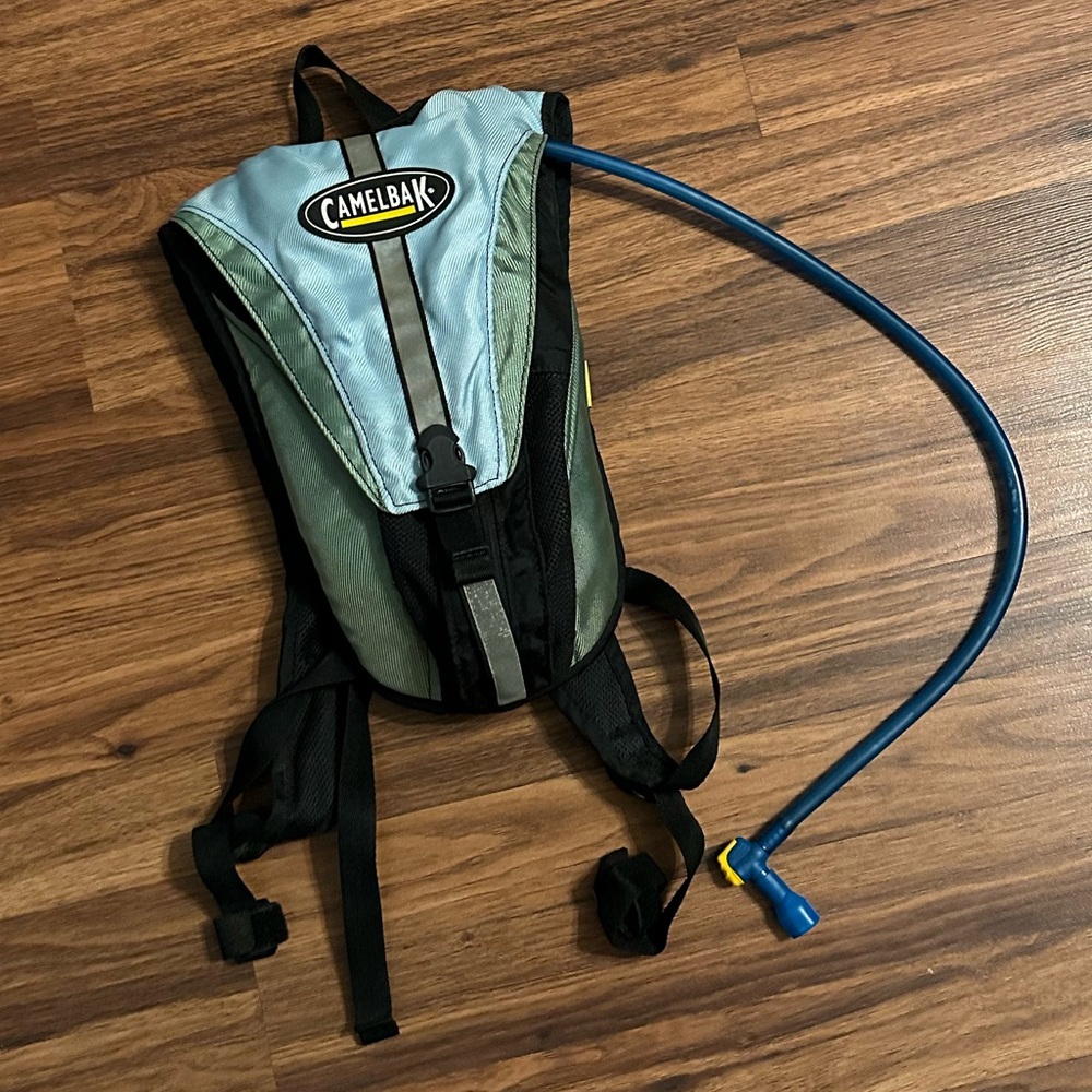 Camelbak Essential Hydration Pack - image 3